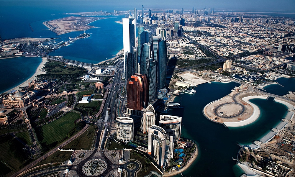 Abu Dhabi Real Estate Update Q4 2024: Affordable vs. Luxury Housing Trends